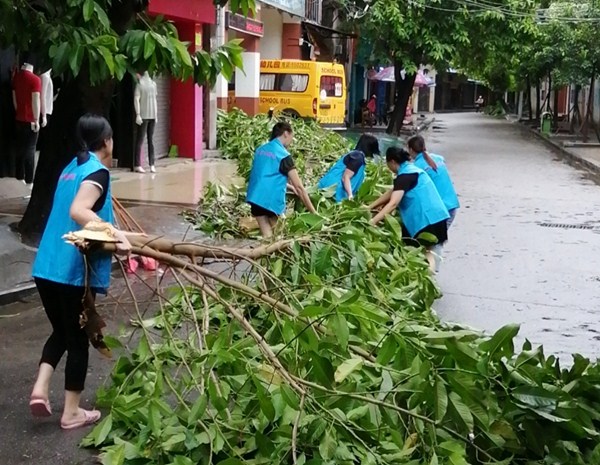 清理城市道路障碍物_副本.jpg