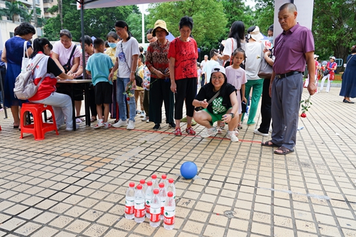 趣味保龄球_副本.jpg