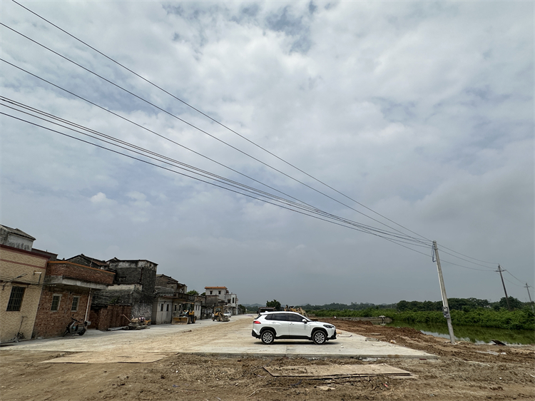 岭桥村建设中.jpg